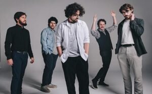 Em turnê na Argentina, a banda de rock brasileiro A Olívia anuncia novo álbum com single “Ensaio Aberto”