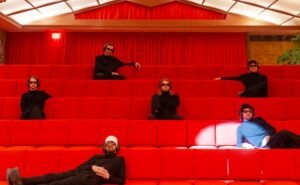 Coletivo neozelandês Leisure lança novo single “Dominoes”