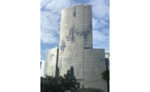 Obra na Berrini alia arquitetura de alto padrão e construção industrializada com 1.235 toneladas de aço
