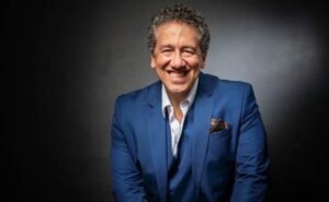 “Altemar Canta Sinatra” com SP Pops Jazz Band no Teatro B32