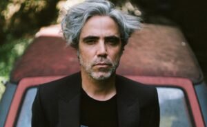 Patrick Watson e Martha Wainwright lançam novo e comovente single “House on Fire”