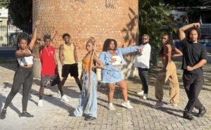 Espetáculo “O Charme da Favela” conta histórias reais no embalo da Dança Charme