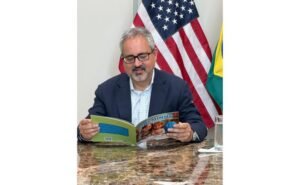 Livro alerta para os sinais silenciosos do corpo e defende a prevenção como maior investimento em saúde