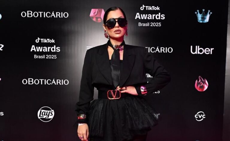 Dominando algoritmos, trends e palcos, MC Mari se destaca no cenário artístico