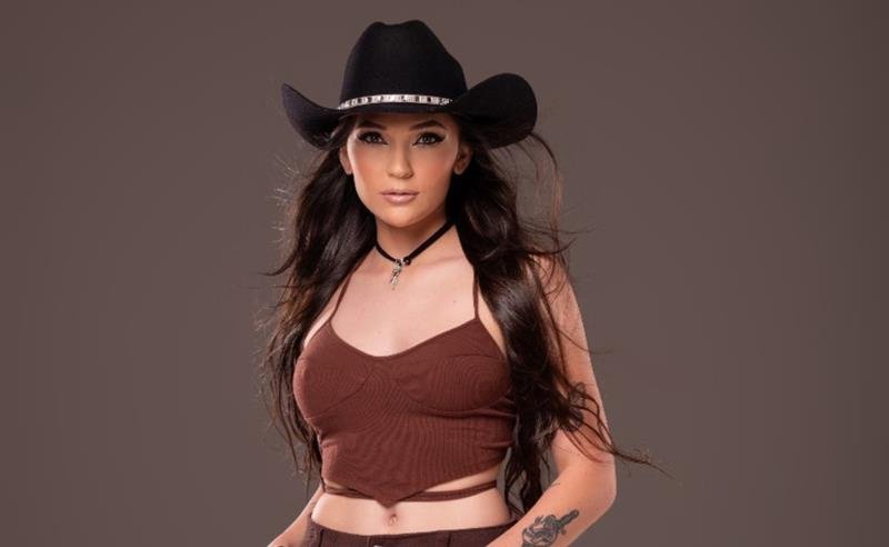 DJ Gabriella Kemilly: a estrela do eletrocountry que está dominando as pistas de Goiás