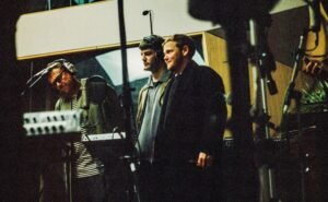 War Child Records lança o novo single ‘Flags’, de Damon Albarn, Grian Chatten & Kae Tempest