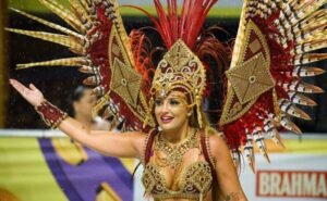 Sarah Estanislau é bicampeã com o GRES Consulado no Jubileu de Ouro e celebra título histórico sob emoção nos 50 anos da escola