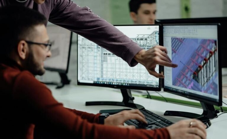 Sinduscon-MG LAB lança trilhas de conhecimento em tecnologia para qualificar lideranças da Construção Civil